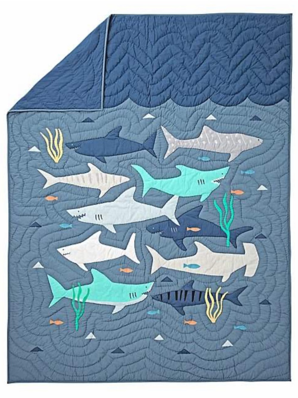 KIDS THE LAND OF NOD BLUE SHARK BAIT COTTON QUILT - FULL / QUEEN